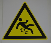 Осторожно.Скользко