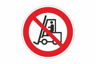 Запрещается движения средств напольного транспорта